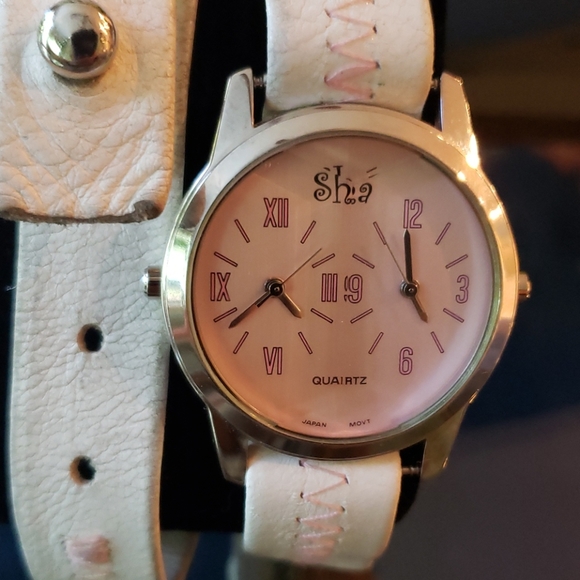 SHA Wrap Leather Dual Time Zone Quartz Watch - Picture 4 of 7